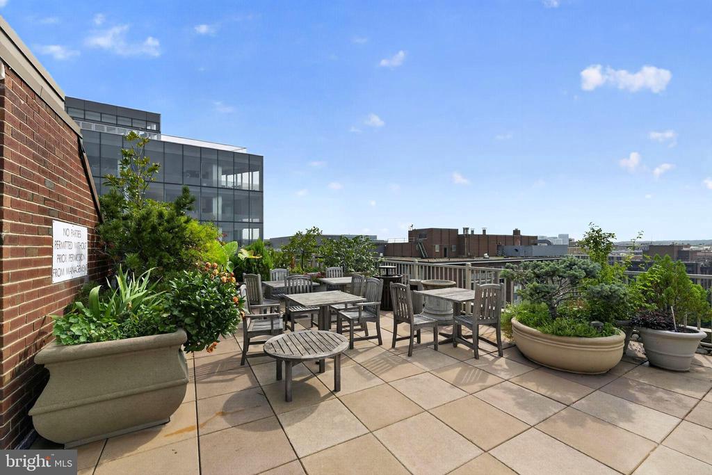 1301 20TH STREET NW Unit: 110