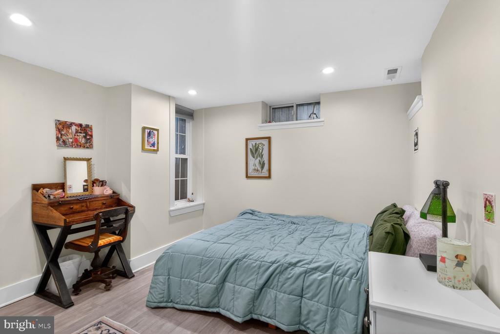 1495 NEWTON STREET NW Unit: B102