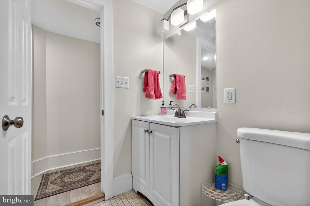 1495 NEWTON STREET NW Unit: B102