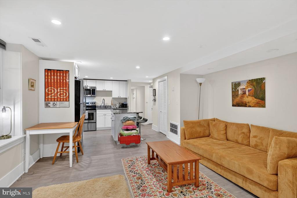 1495 NEWTON STREET NW Unit: B102