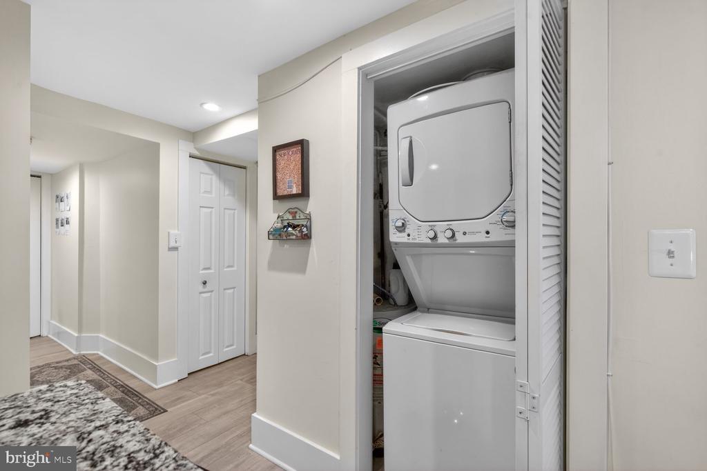1495 NEWTON STREET NW Unit: B102