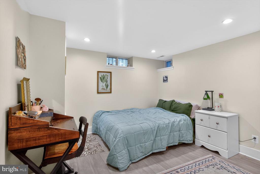 1495 NEWTON STREET NW Unit: B102