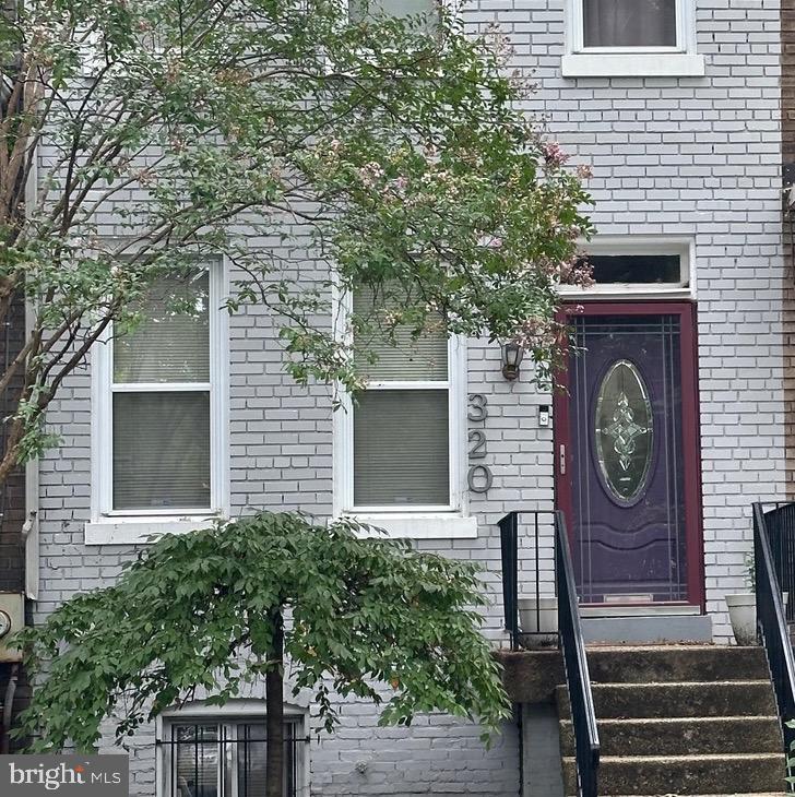 320 SHEPHERD STREET NW