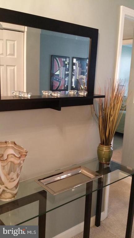 601 PENNSYLVANIA AVENUE NW Unit: 703