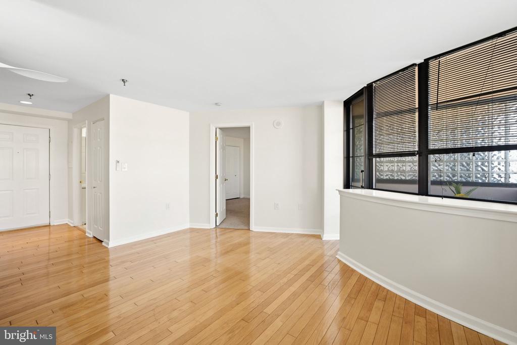 1312 MASSACHUSETTS AVENUE NW Unit: 802