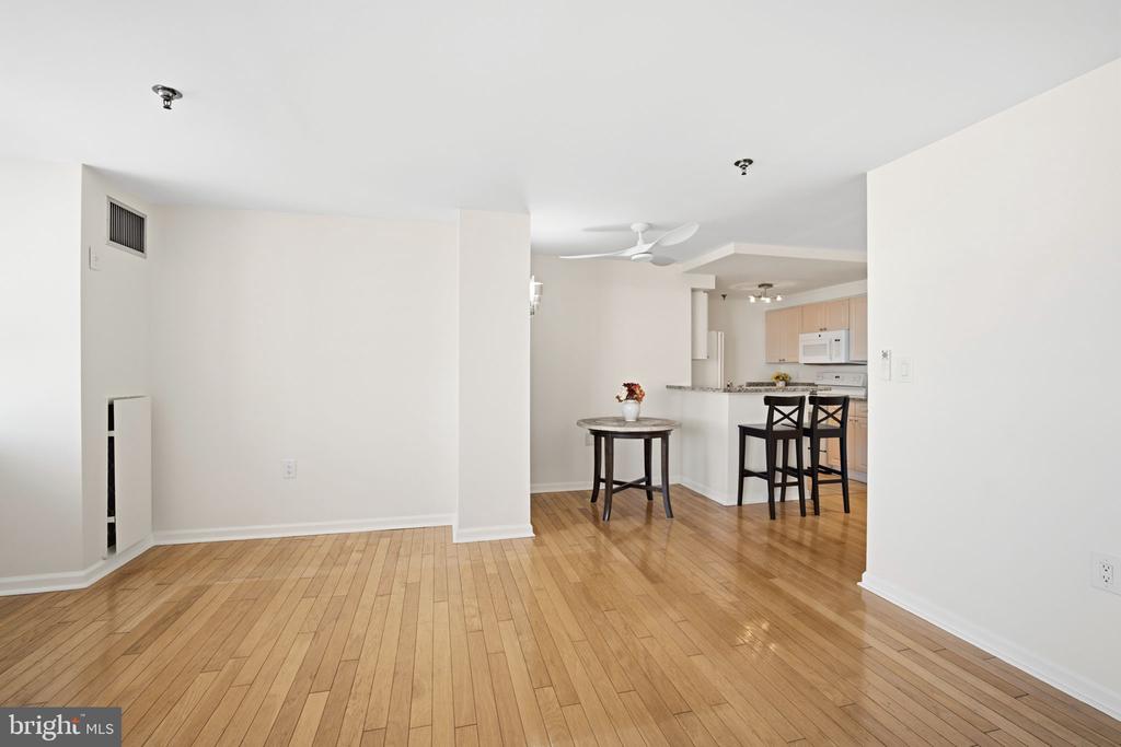 1312 MASSACHUSETTS AVENUE NW Unit: 802