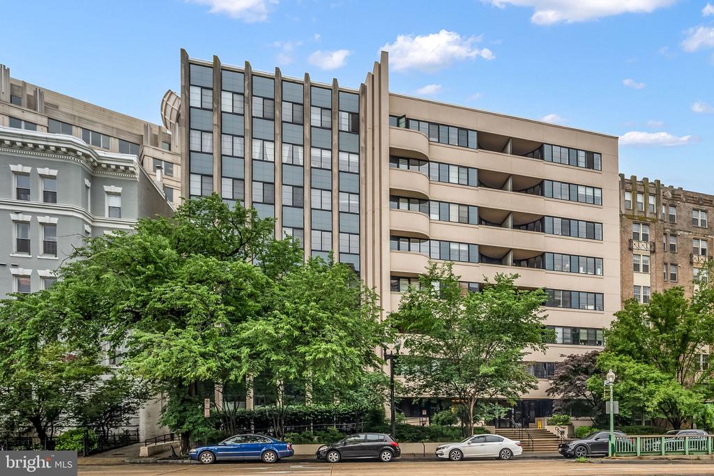 1312 MASSACHUSETTS AVENUE NW Unit: 802