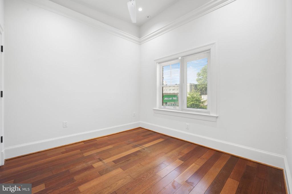 936 MADISON STREET NW Unit: 201