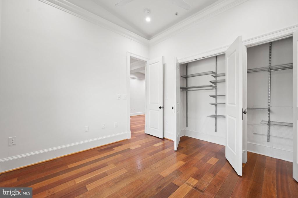 936 MADISON STREET NW Unit: 201