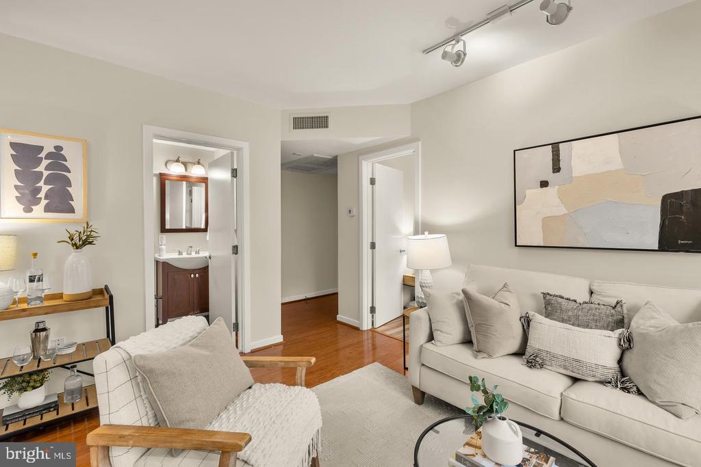 3534 10TH STREET NW Unit: 200