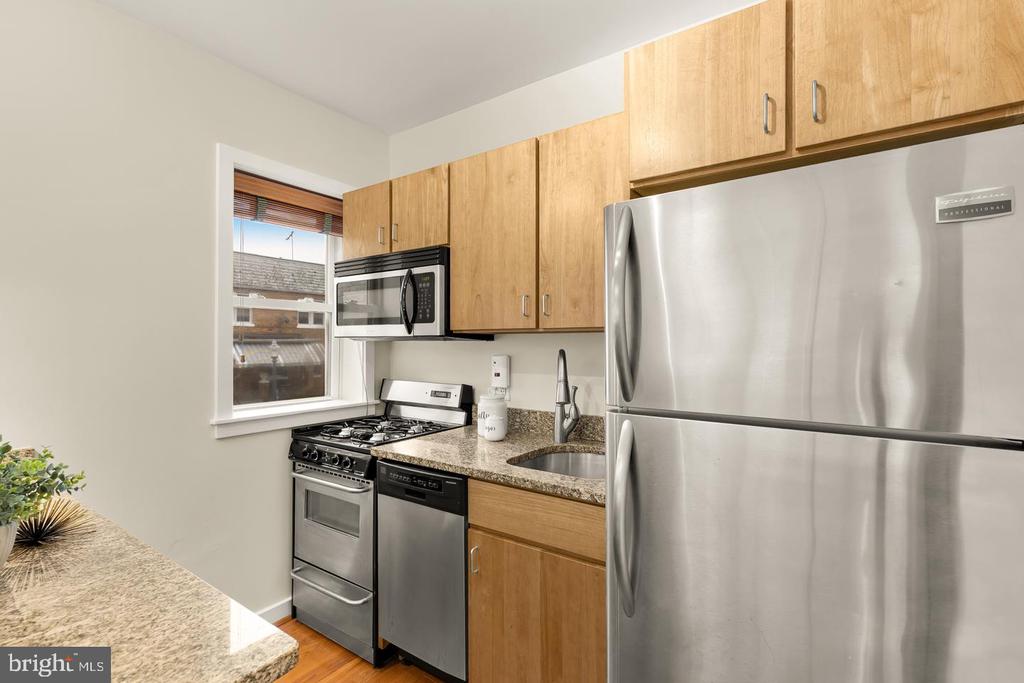 3534 10TH STREET NW Unit: 200