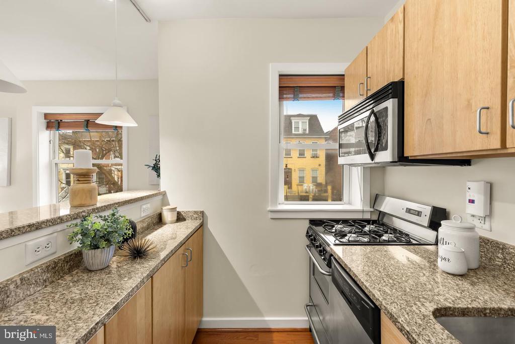 3534 10TH STREET NW Unit: 200