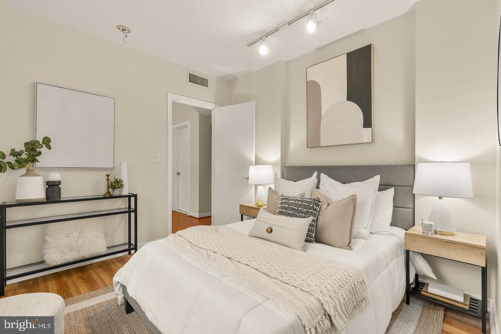 3534 10TH STREET NW Unit: 200