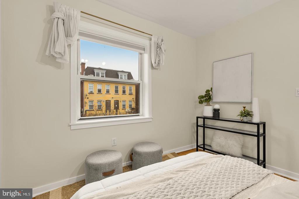 3534 10TH STREET NW Unit: 200