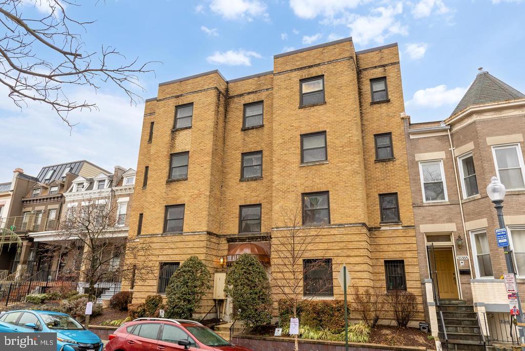 3534 10TH STREET NW Unit: 200
