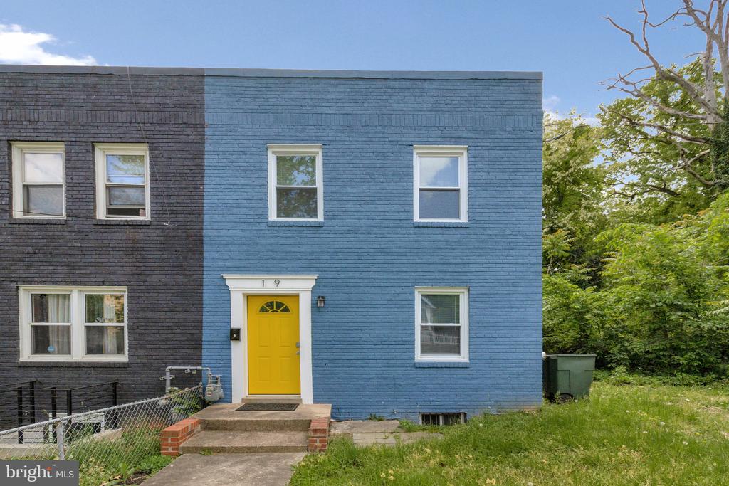 19 ATLANTIC STREET SE