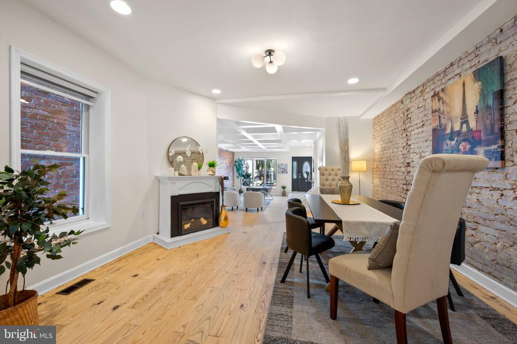 1020 6TH STREET NE