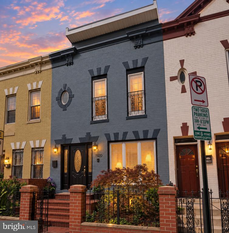 1020 6TH STREET NE