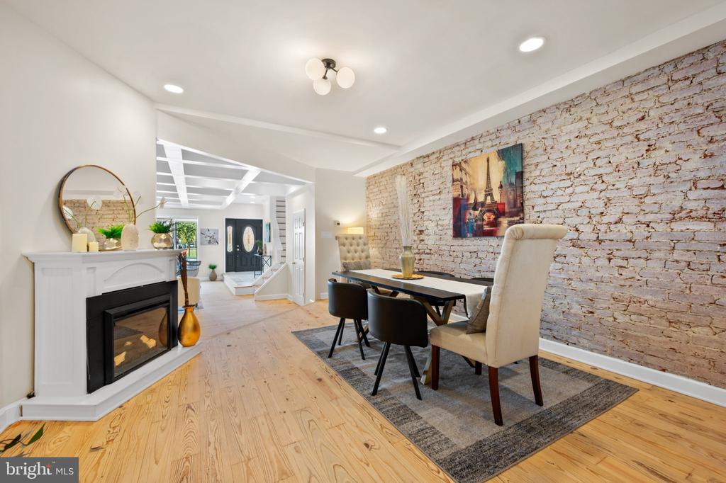 1020 6TH STREET NE