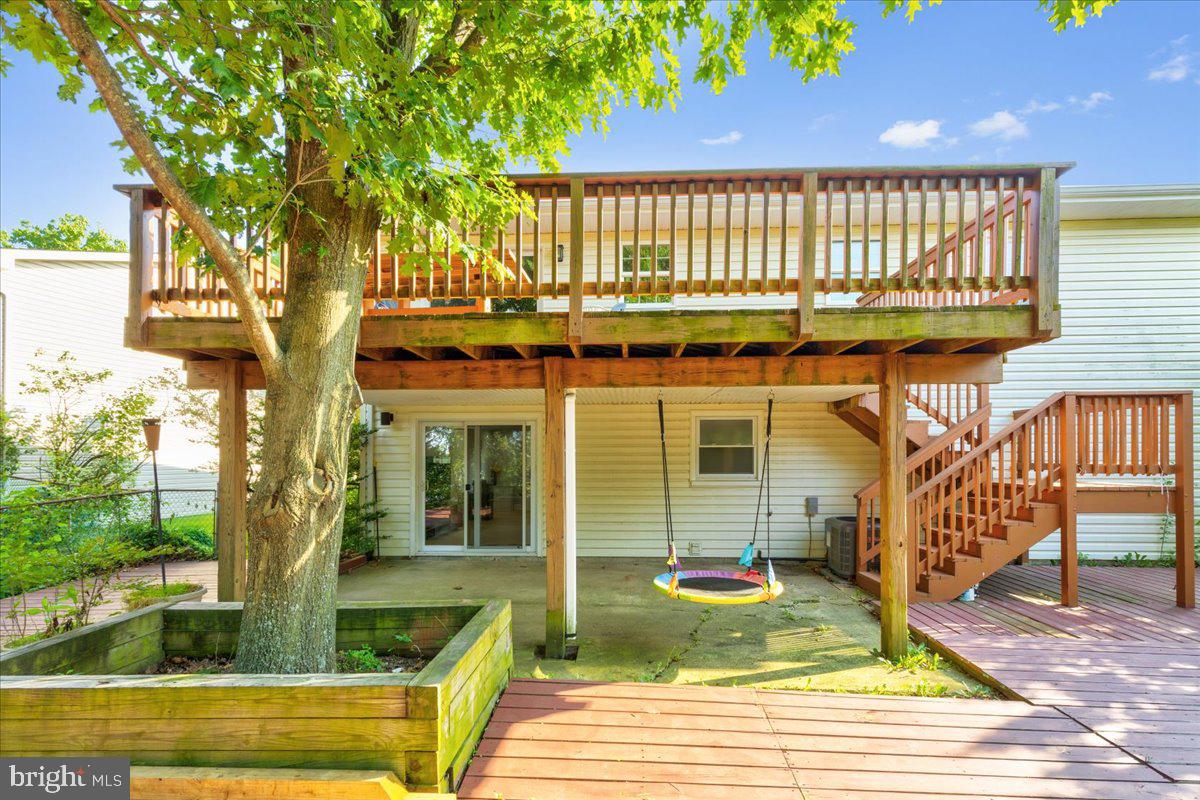 1904 Trafalgar DRIVE