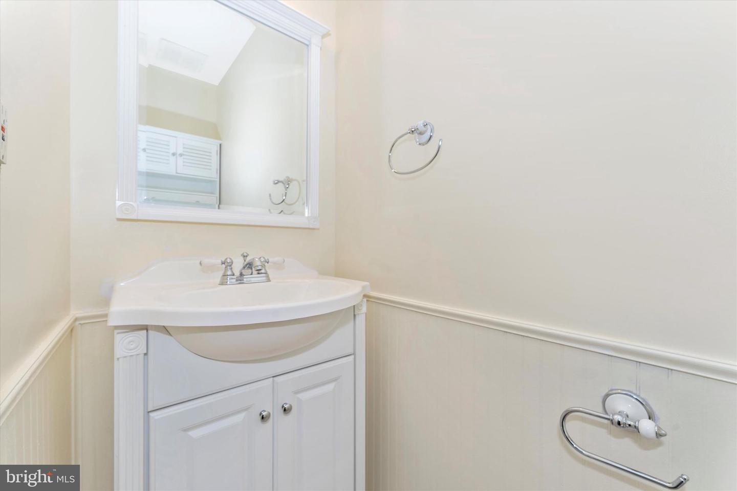 8142 Cloverhurst ROAD