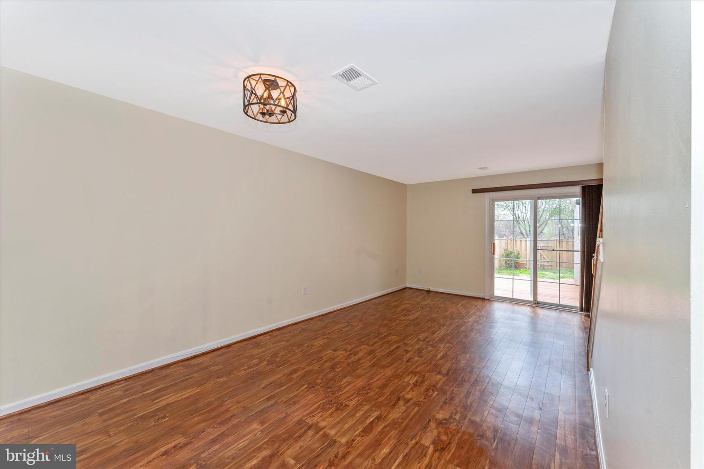 8142 Cloverhurst ROAD