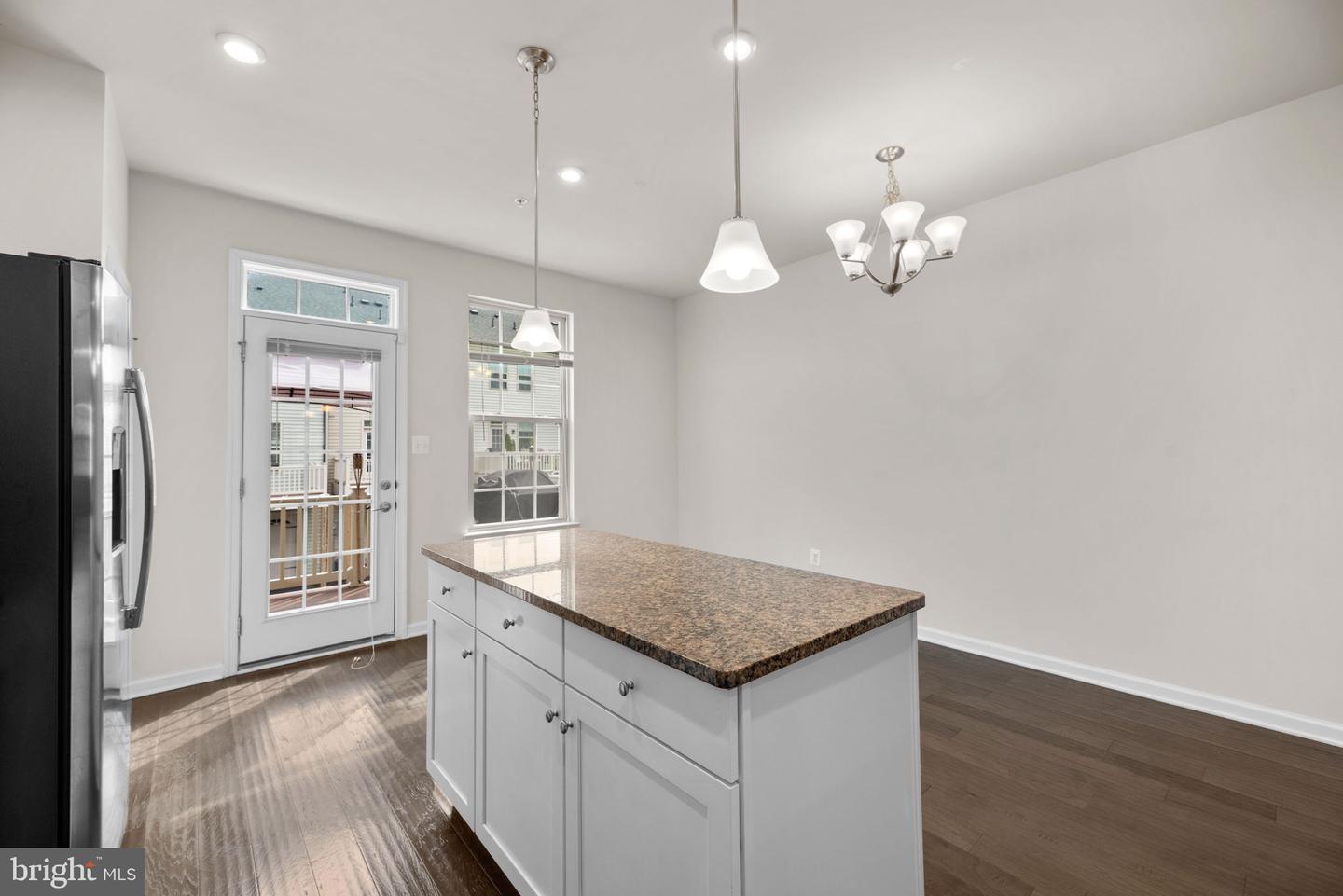 2908 Glendale AVENUE