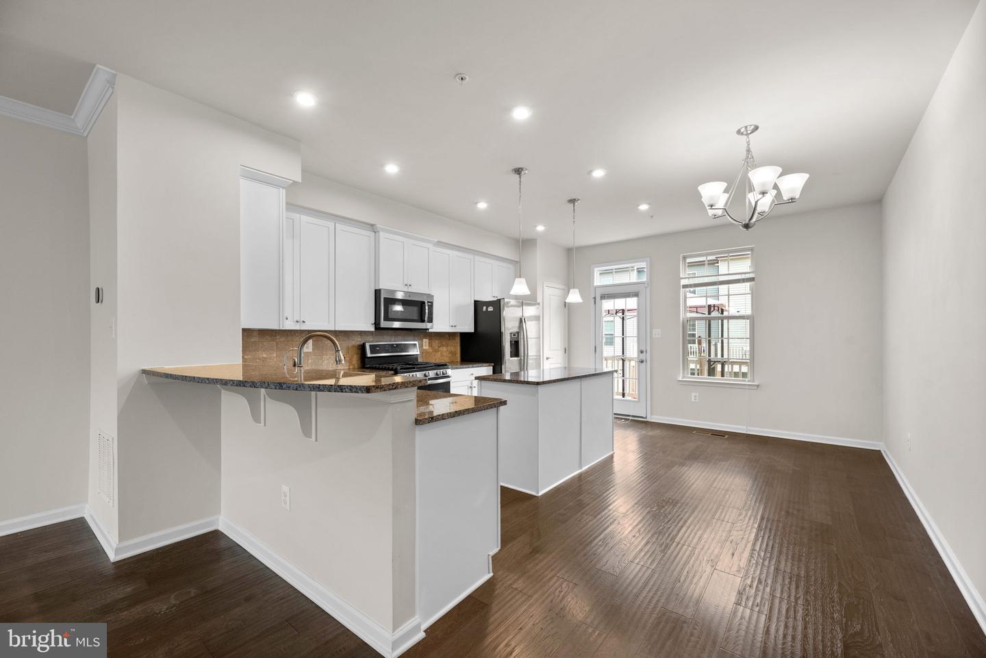 2908 Glendale AVENUE