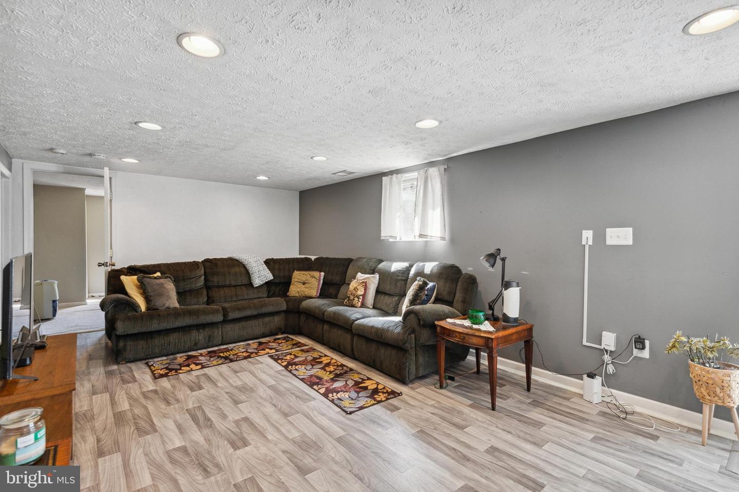 7849 Cindy DRIVE