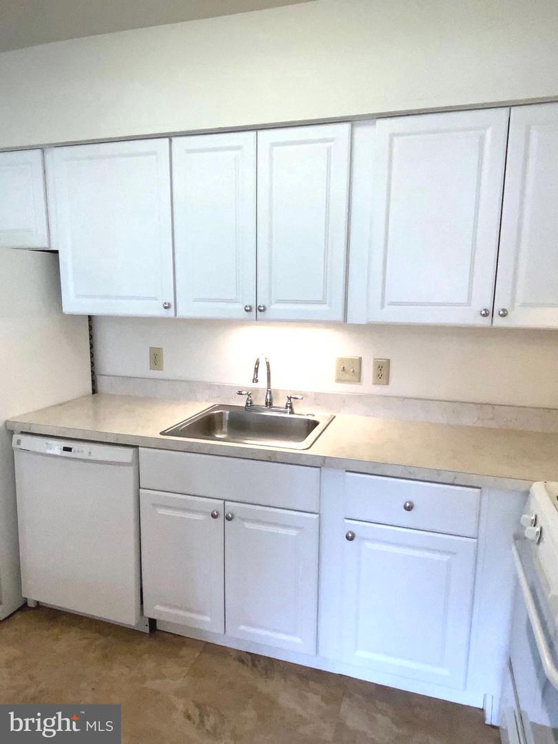 315 Eagle Landing COURT Unit: D