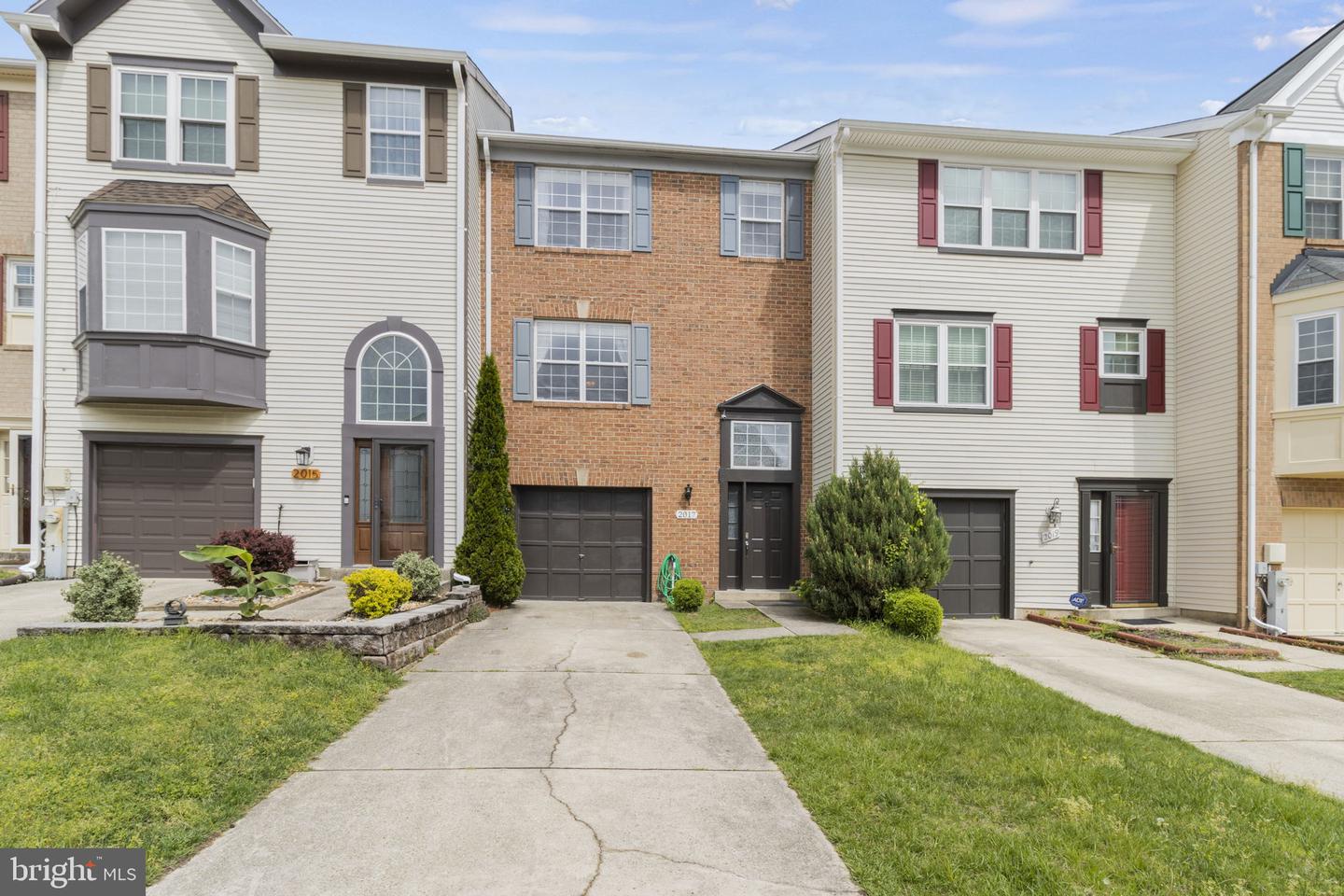 2017 Pinecroft COURT Unit: 71