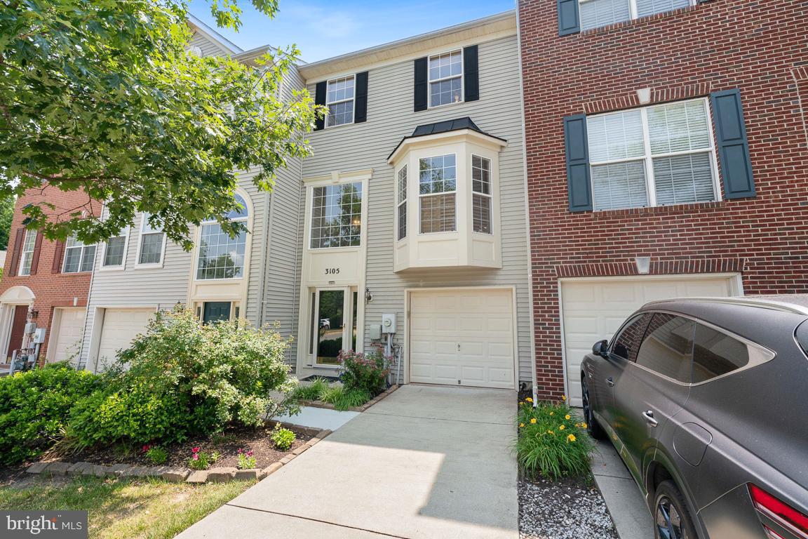 3105 Lunar COURT