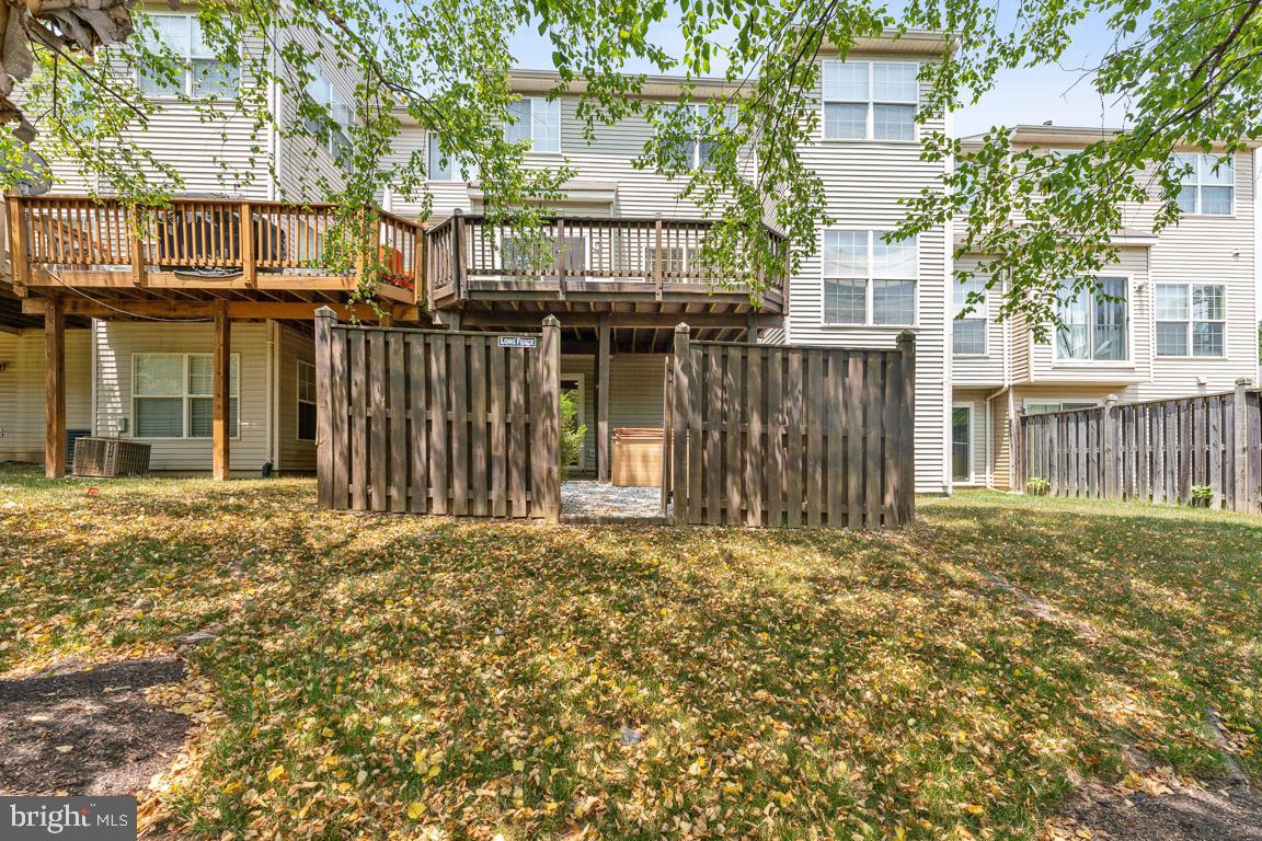 3105 Lunar COURT