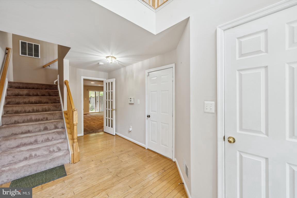 3105 Lunar COURT