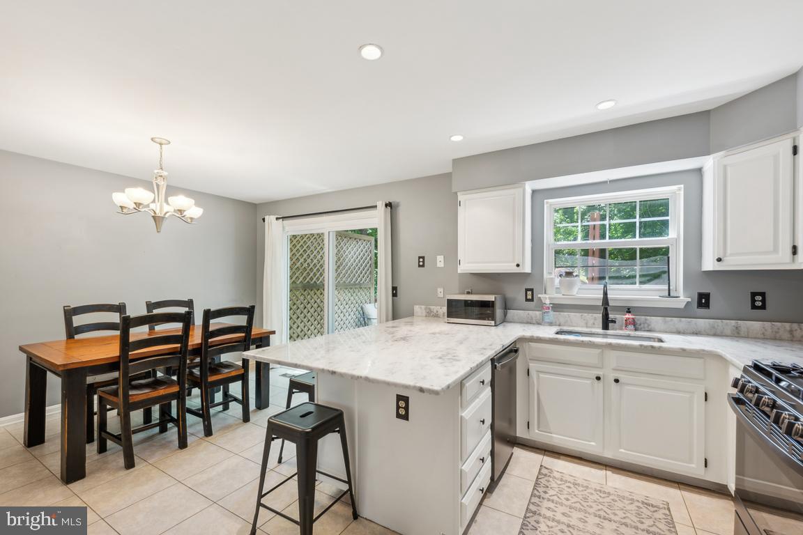 1308 Farley Ct S