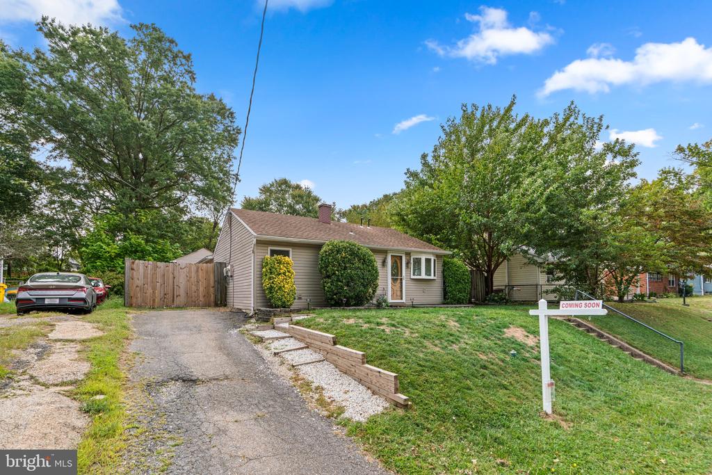 637 New Jersey Ave NE