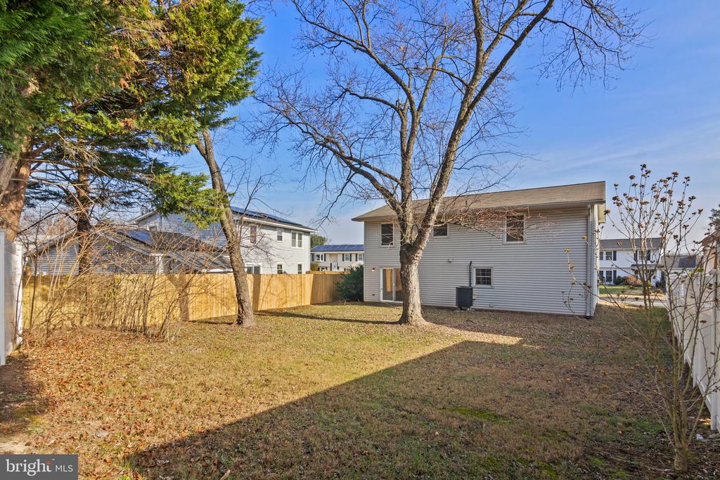 7872 Bastille Pl