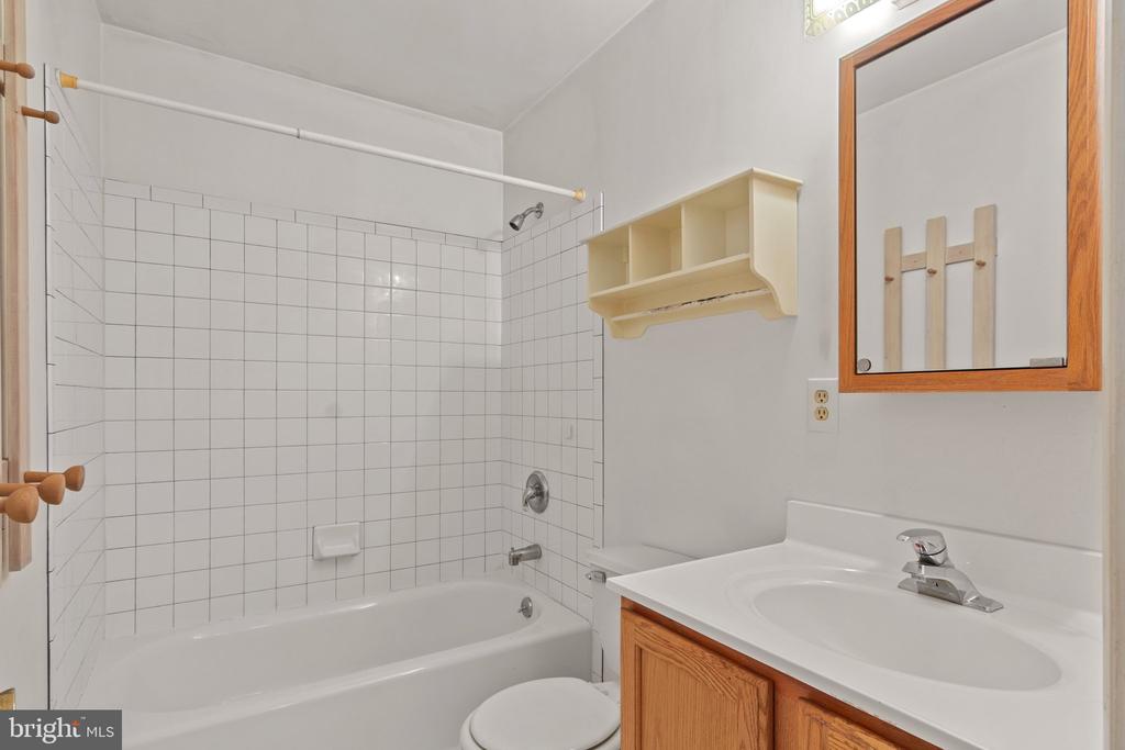 7872 Bastille Pl