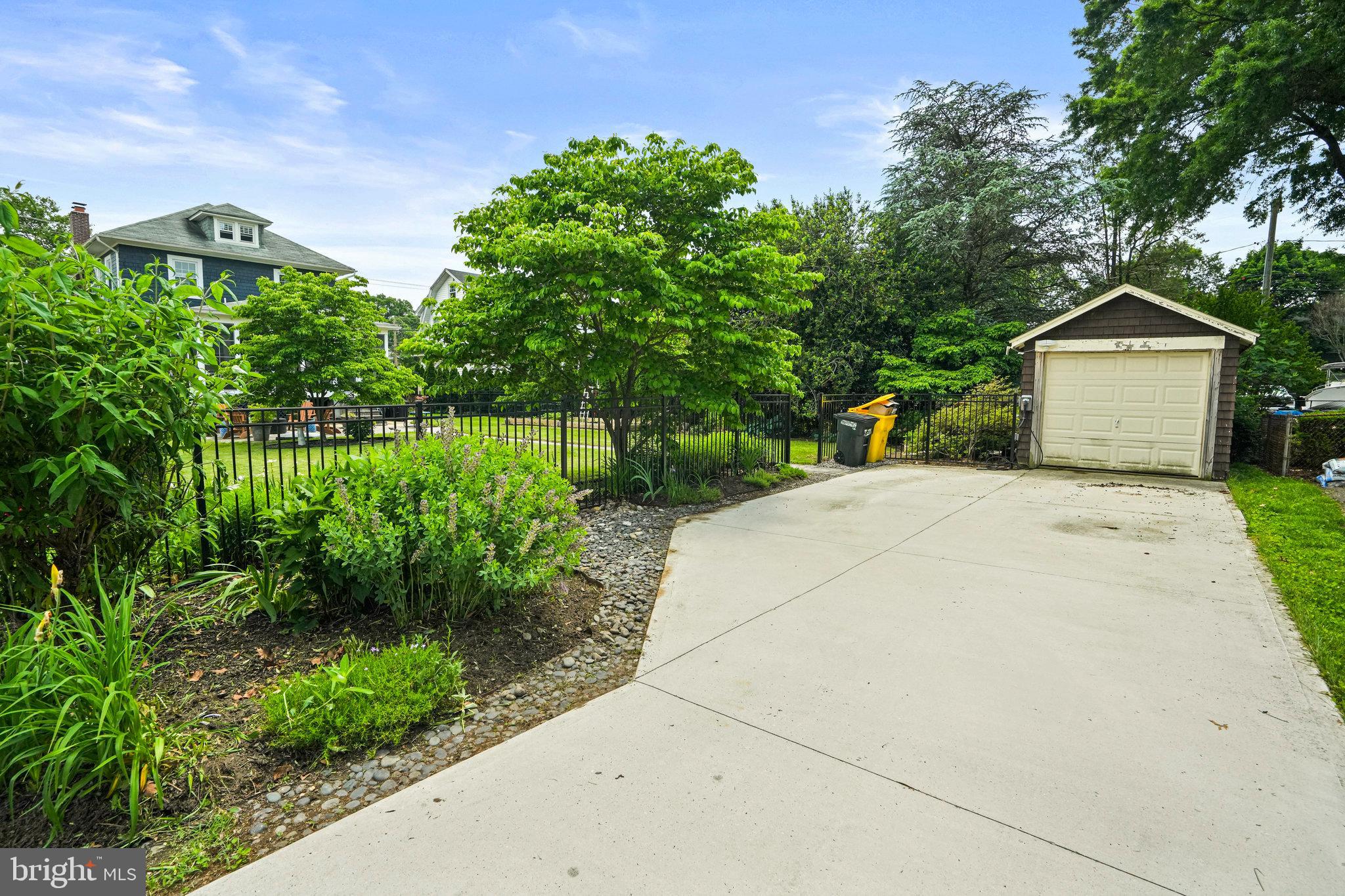 500 S Hammonds Ferry Rd