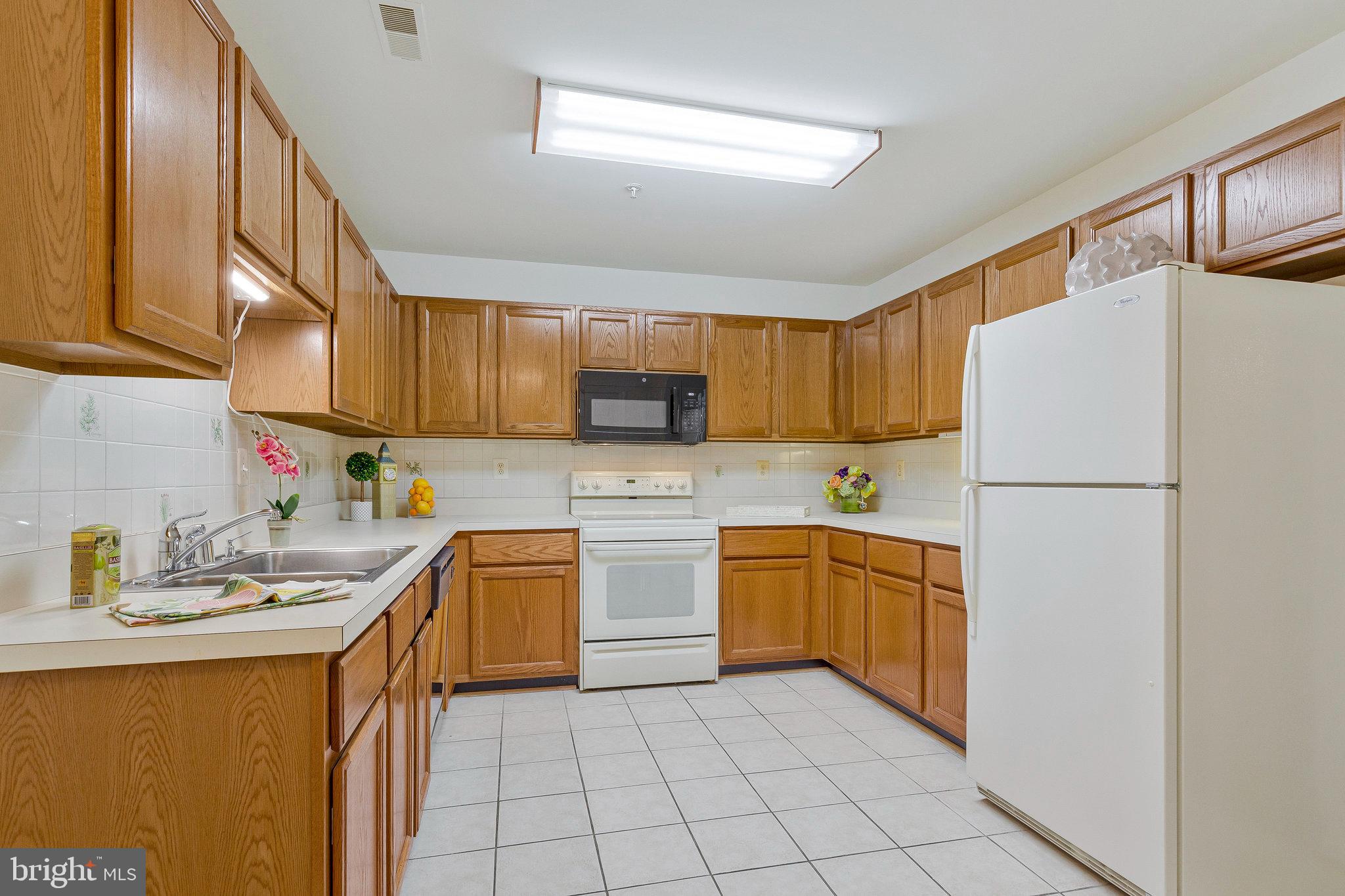 2615 RIGGING DRIVE 2615