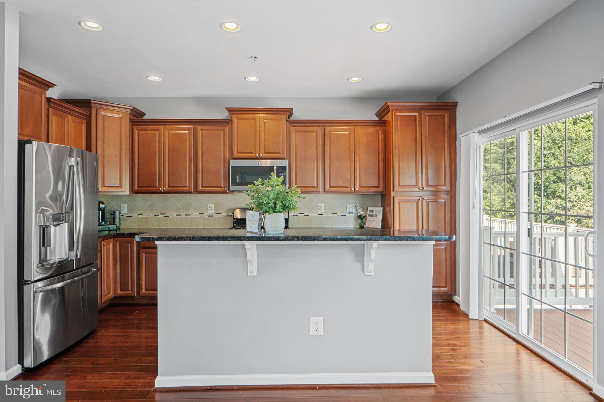 1036 PULTNEY LANE