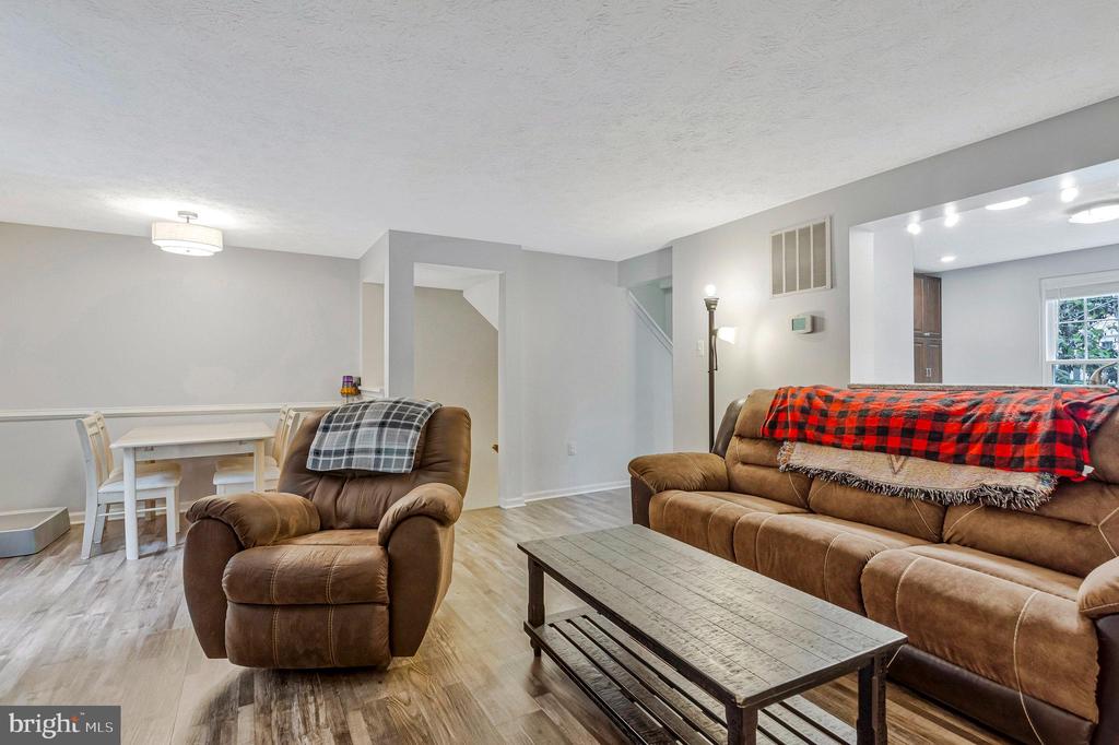 2564 LOG MILL COURT