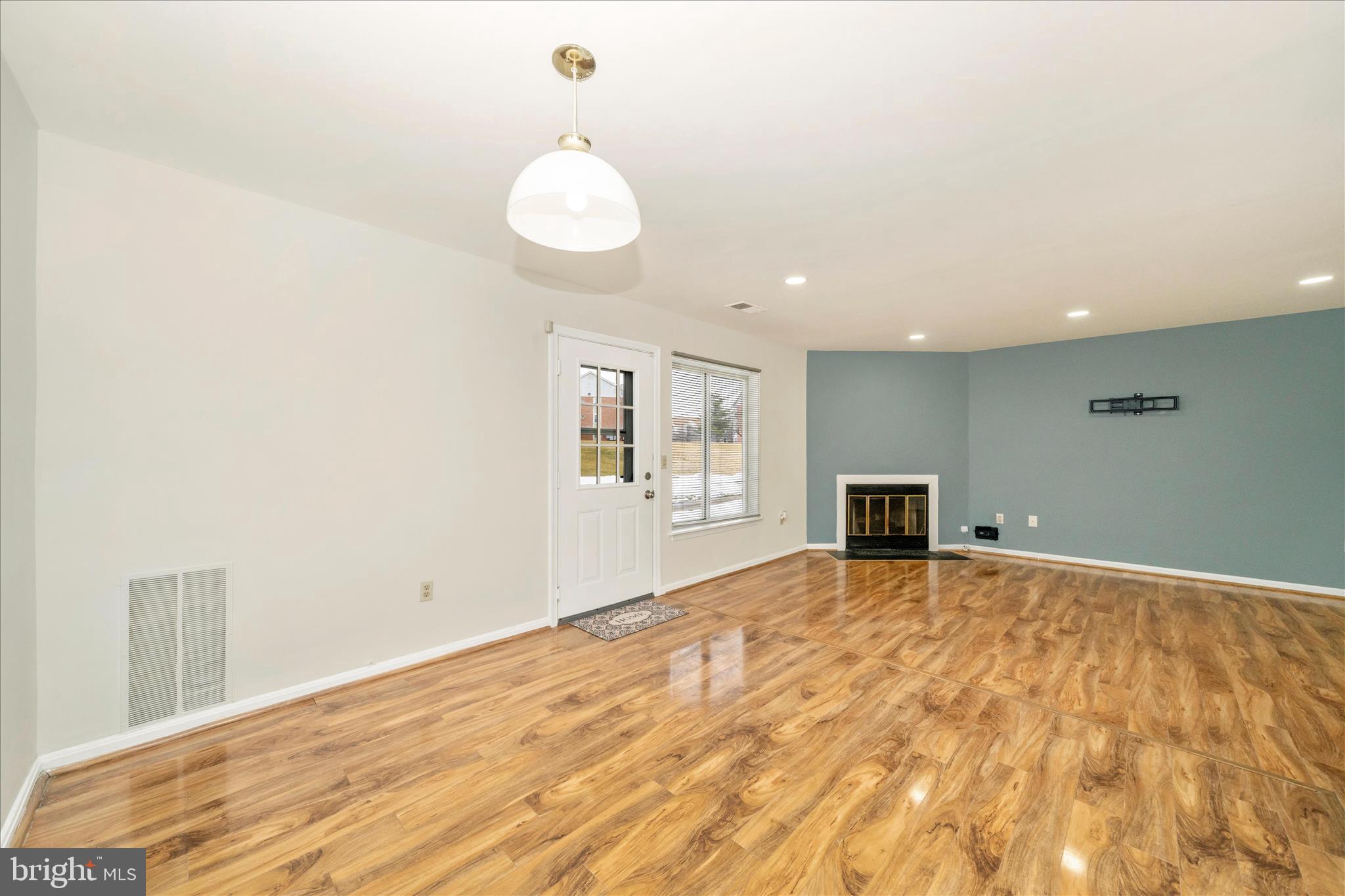 208 WATER FOUNTAIN COURT 103