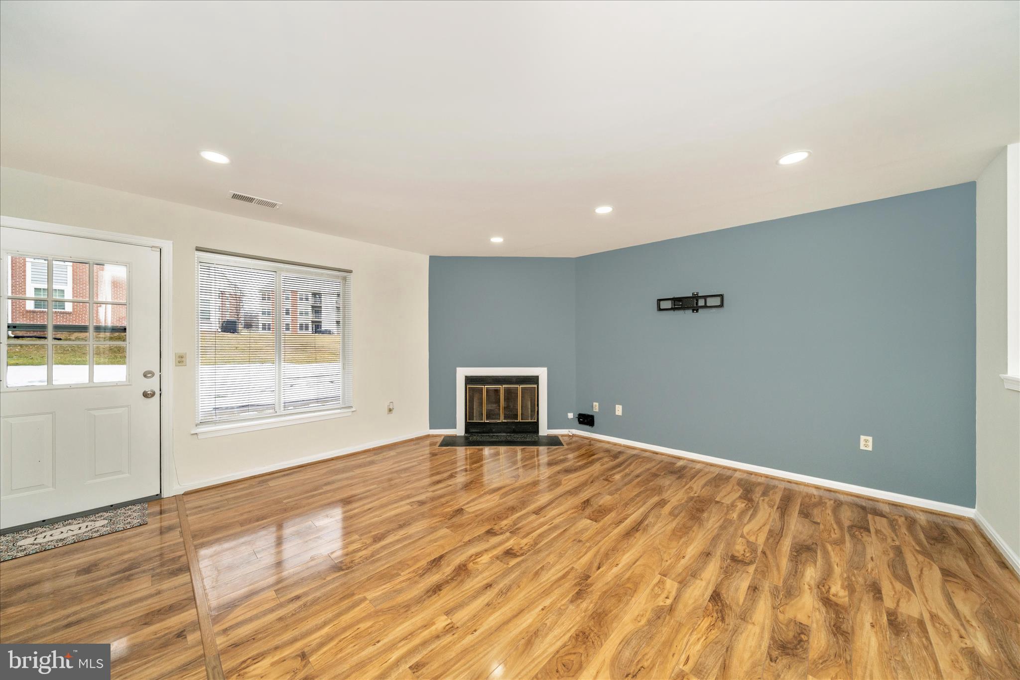 208 WATER FOUNTAIN COURT 103