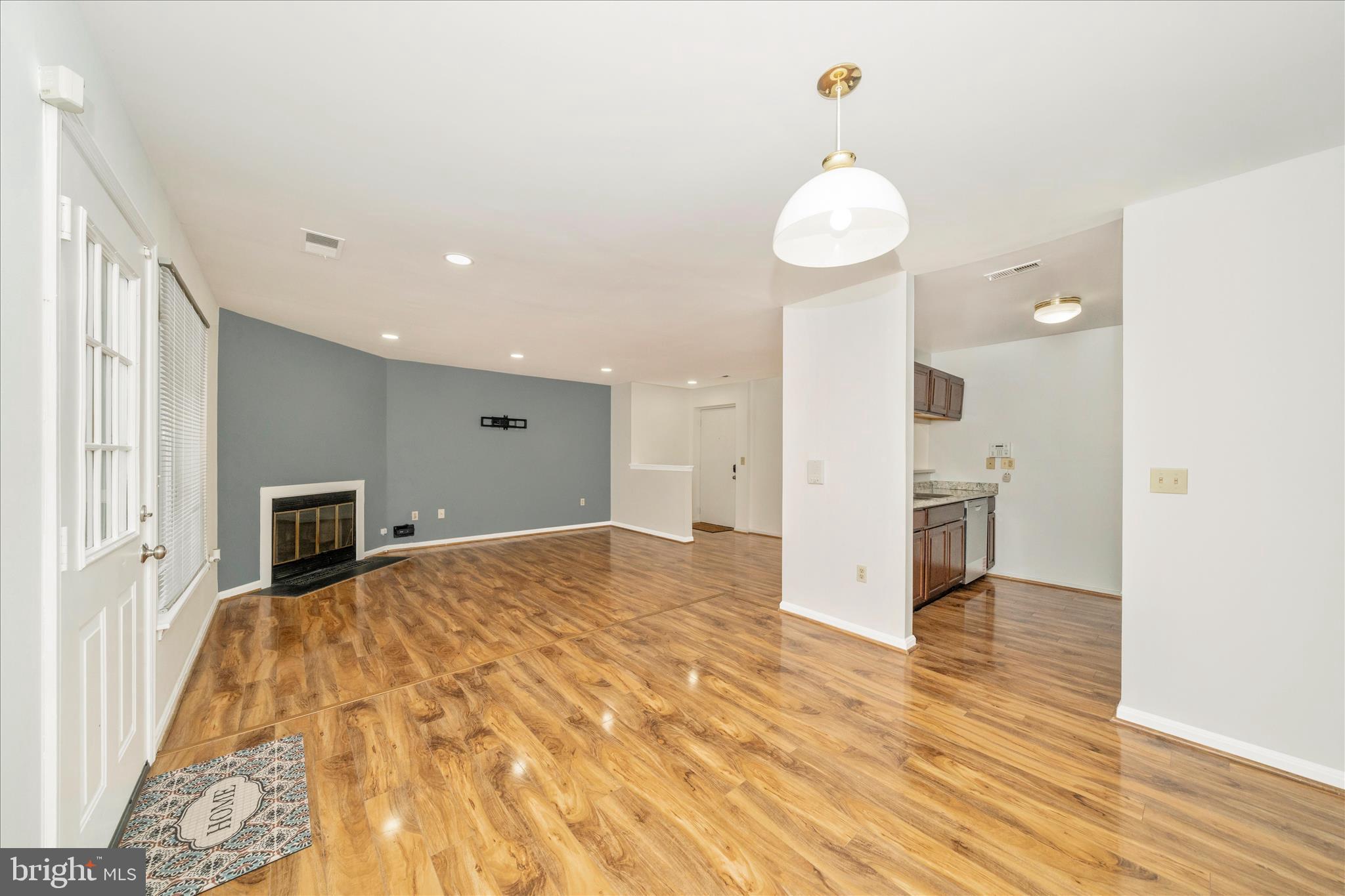 208 WATER FOUNTAIN COURT 103