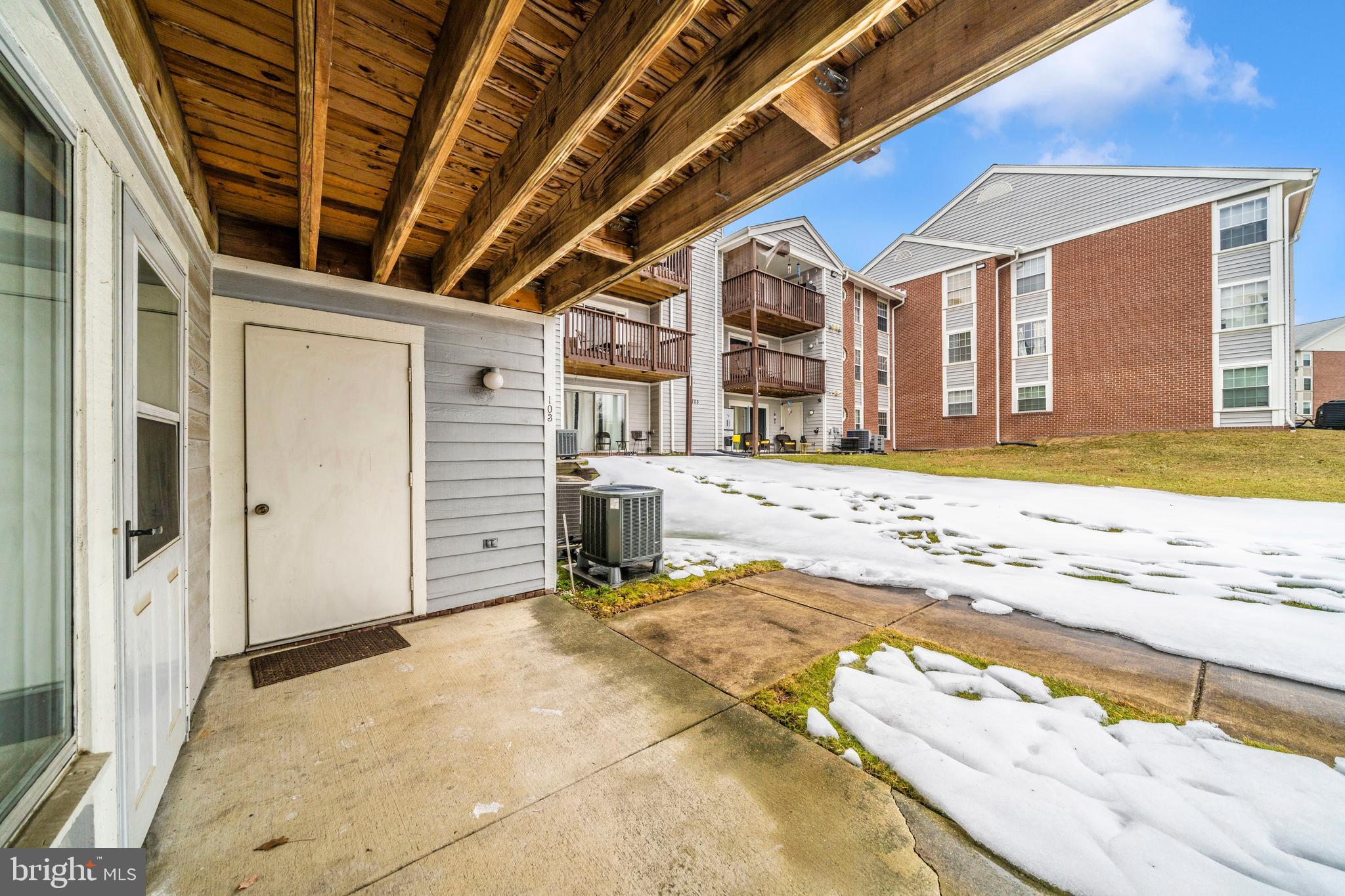 208 WATER FOUNTAIN COURT 103
