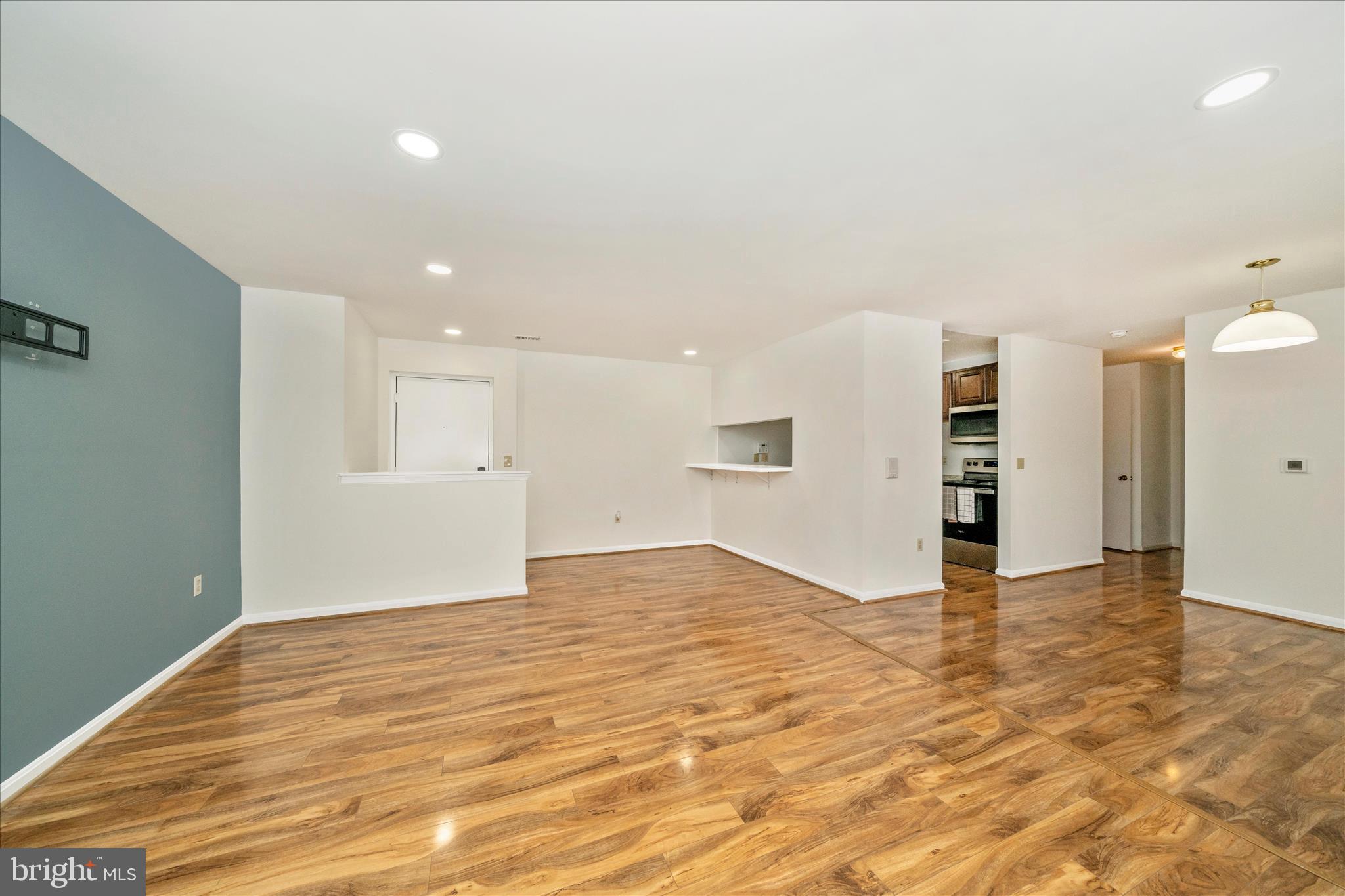 208 WATER FOUNTAIN COURT 103