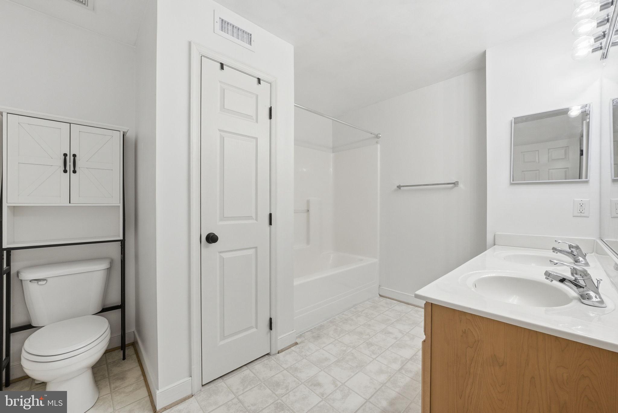 1110 THOMPSON AVENUE A