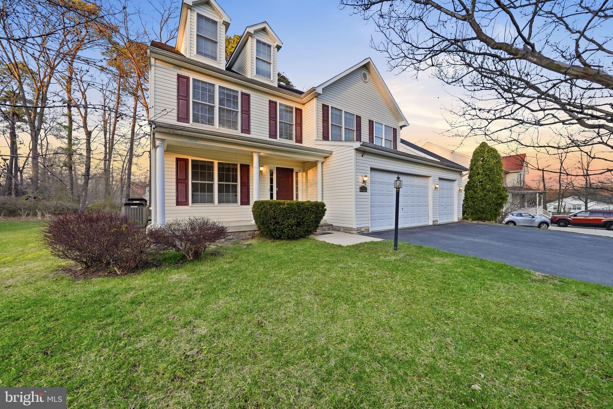 1110 THOMPSON AVENUE A