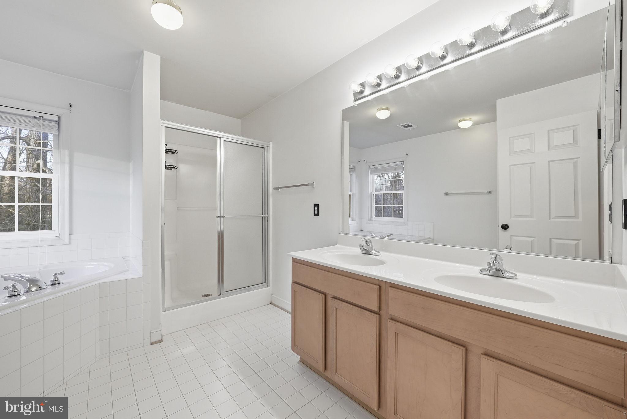 1110 THOMPSON AVENUE A